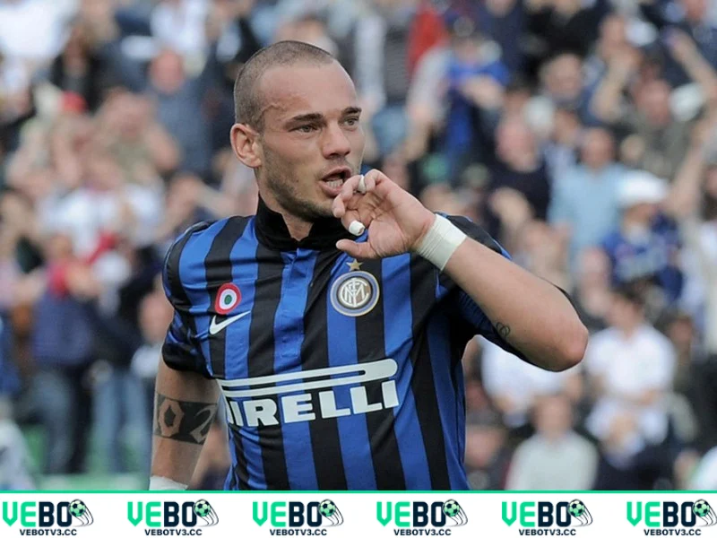 Wesley Sneijder là một trong những chân chuyền xuất sắc nhất lịch sử bóng đá